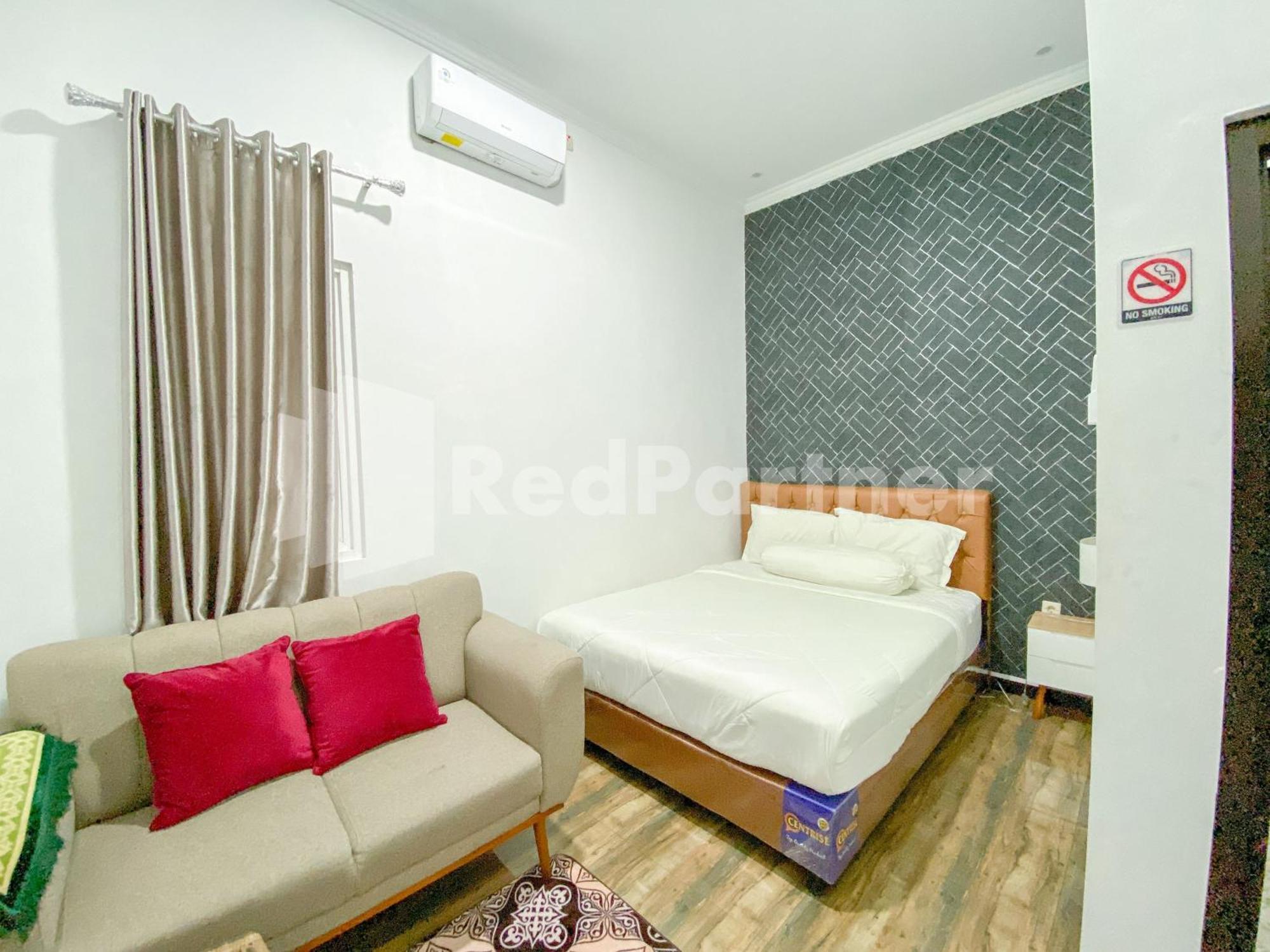 Hotel House N Coffee 55 Temanggung Redpartner Exterior foto